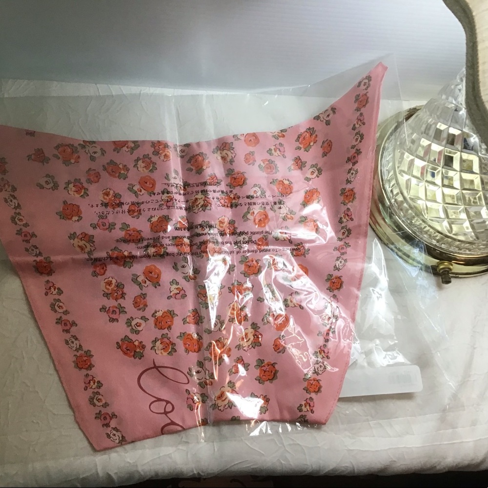 COACH NWT Essential Tea Rose Silk Diamond Scarf. Pink. MSRP$78